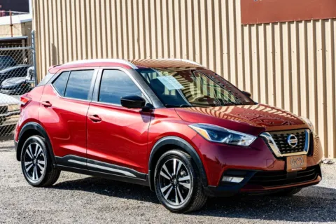 Photos of 2020 Nissan Kicks SR for sale in Abilene, TX at 4M Autoplex - Industrial Blvd
