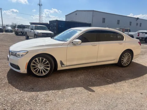 More photos of 2018 BMW 7 Series 740i at 4M Autoplex - Industrial Blvd, TX