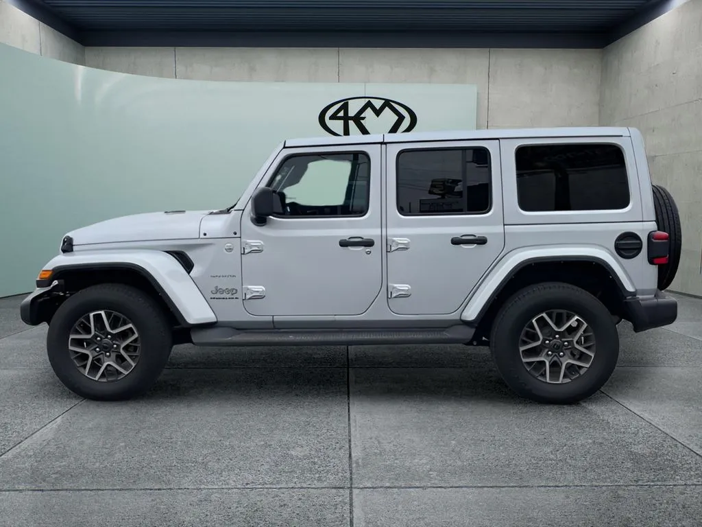 2024 Jeep Wrangler 4-Door Sahara - Photo 6