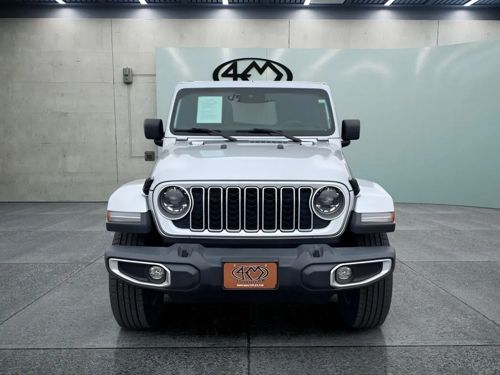 2024 Jeep Wrangler 4-Door Sahara - Photo 8