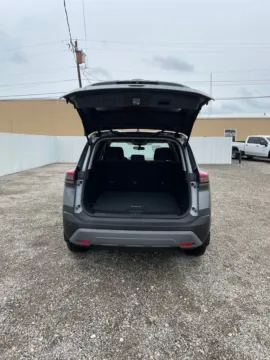More photos of 2023 Nissan Rogue SV at 4M Autoplex - Industrial Blvd, TX