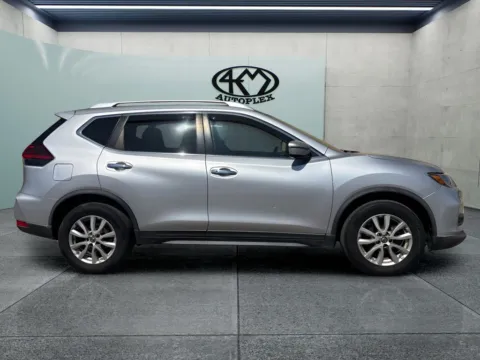 Photos of 2019 Nissan Rogue SV for sale in Abilene, TX at 4M Autoplex - Industrial Blvd