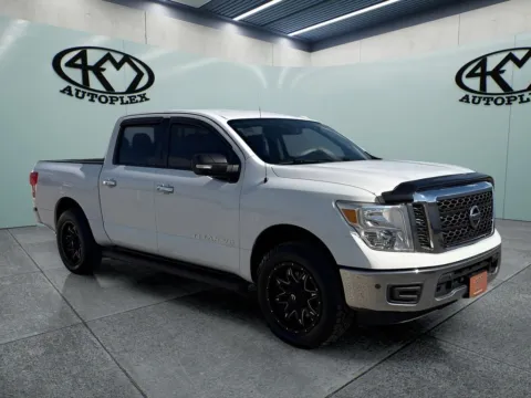 White 2018 Nissan Titan SV for sale in Abilene, TX