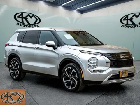 Silver 2024 Mitsubishi Outlander SE for sale in Abilene, TX