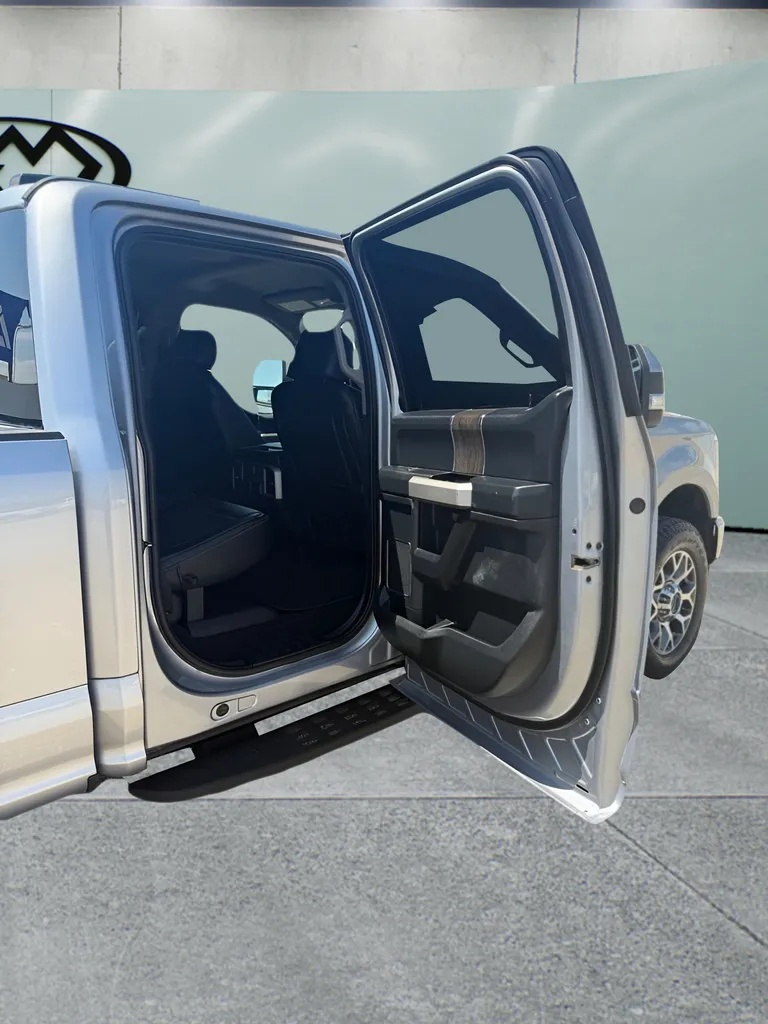 2021 Ford F-250 Super Duty Lariat - Photo 17