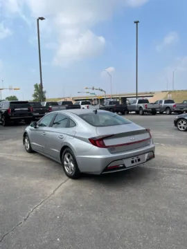 More photos of 2021 Hyundai Sonata SE at 4M Autoplex - Industrial Blvd, TX