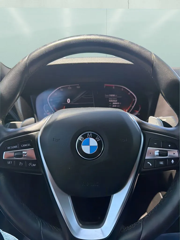 BMW 3 Series photo 19