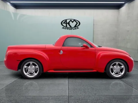 More photos of 2005 Chevrolet SSR at 4M Autoplex - Industrial Blvd, TX