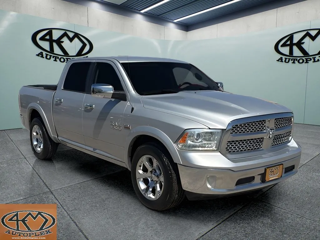 2017 RAM Ram 1500 Pickup Laramie