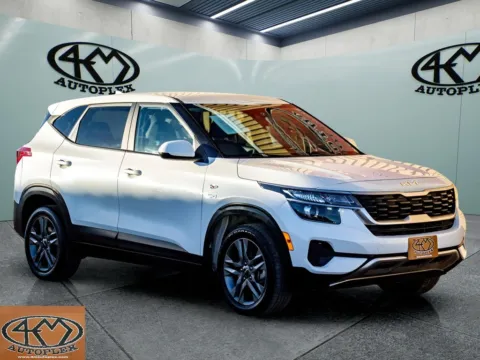 White 2023 Kia Seltos LX for sale in Abilene, TX