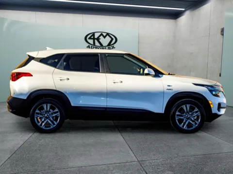 Photos of 2023 Kia Seltos LX for sale in Abilene, TX at 4M Autoplex - Industrial Blvd