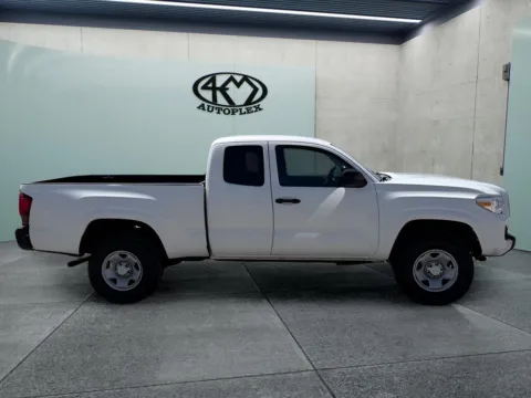 Photos of 2022 Toyota Tacoma SR for sale in Abilene, TX at 4M Autoplex - Industrial Blvd
