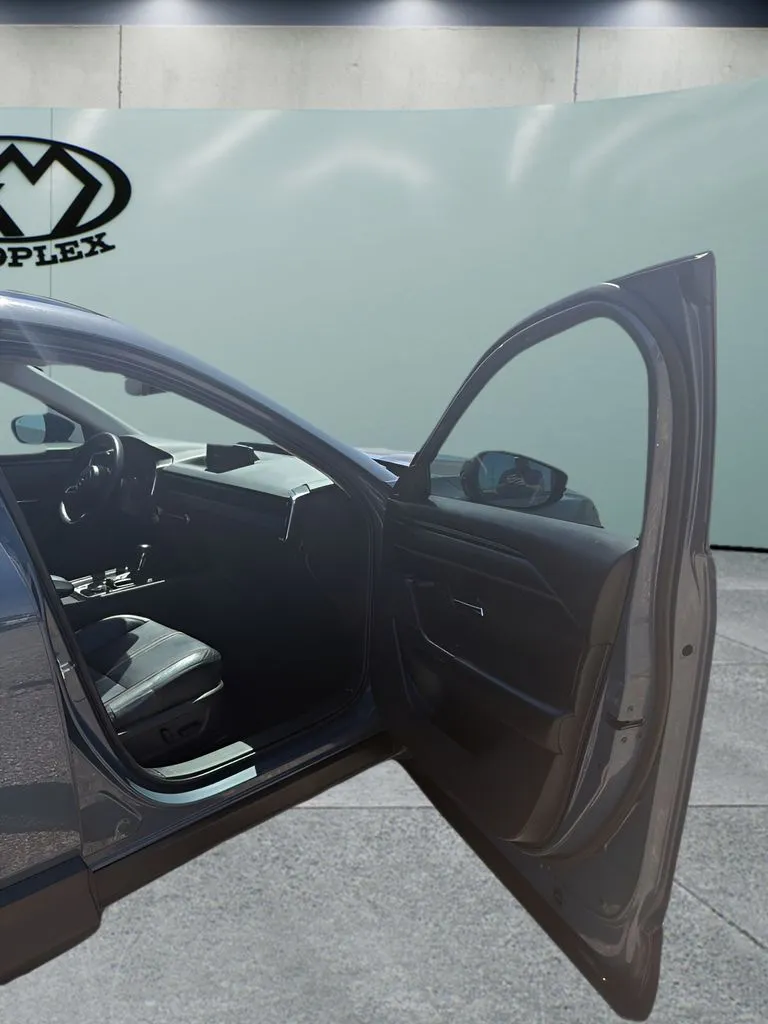 Mazda CX-50 photo 24