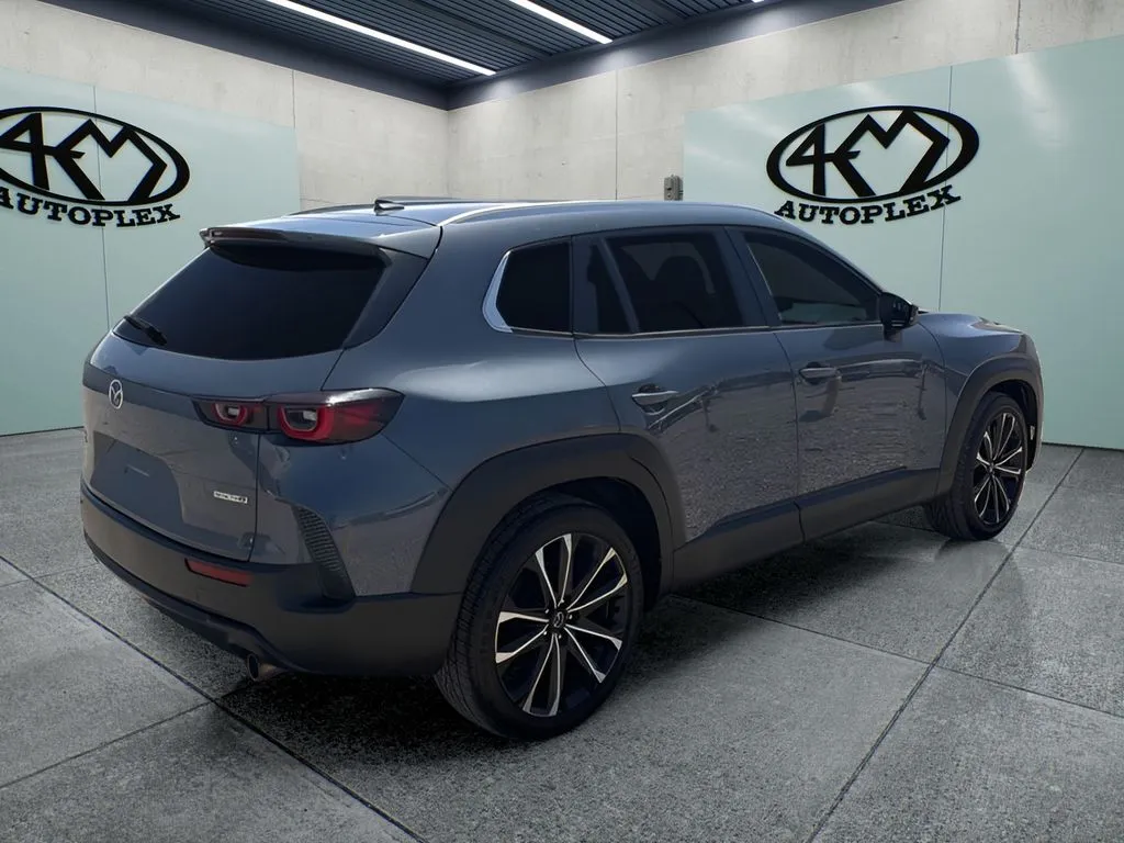 Mazda CX-50 photo 3