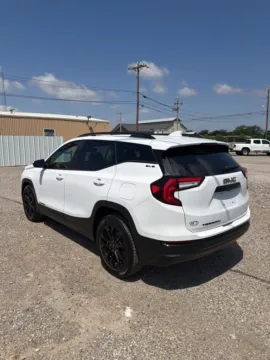More photos of 2022 GMC Terrain SLE at 4M Autoplex - Industrial Blvd, TX