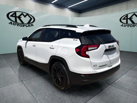 More photos of 2022 GMC Terrain SLE at 4M Autoplex - Industrial Blvd, TX