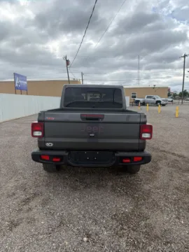 More photos of 2022 Jeep Gladiator Rubicon at 4M Autoplex - Industrial Blvd, TX