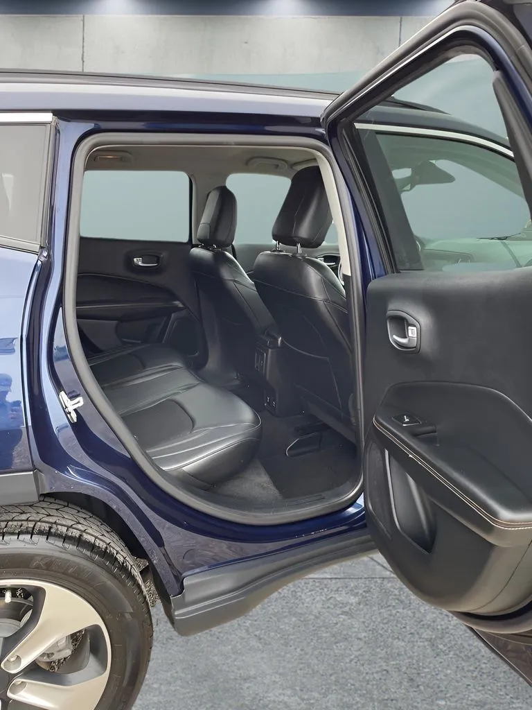Jeep Compass photo 24