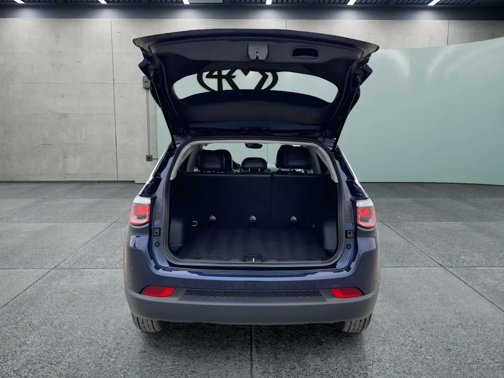 Jeep Compass photo 9
