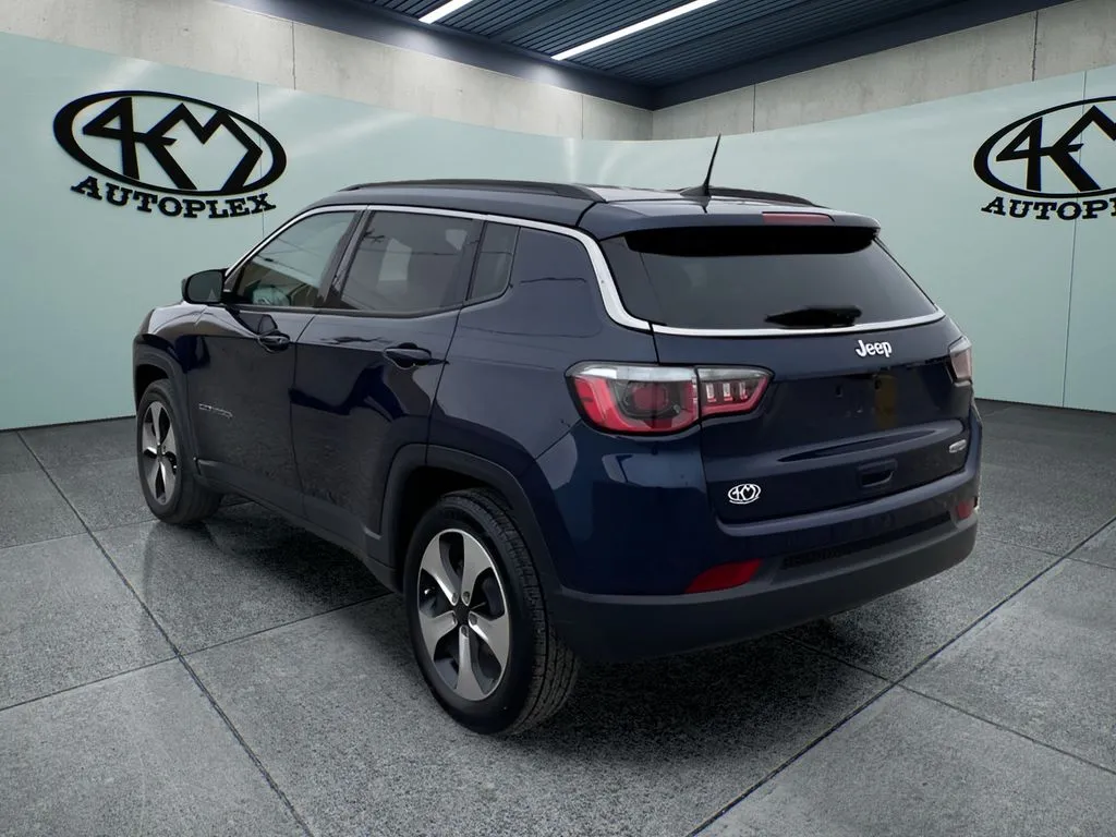 Jeep Compass photo 5