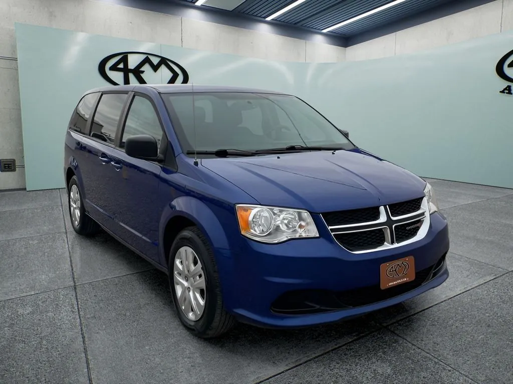 2018 Dodge Grand Caravan SE's photo