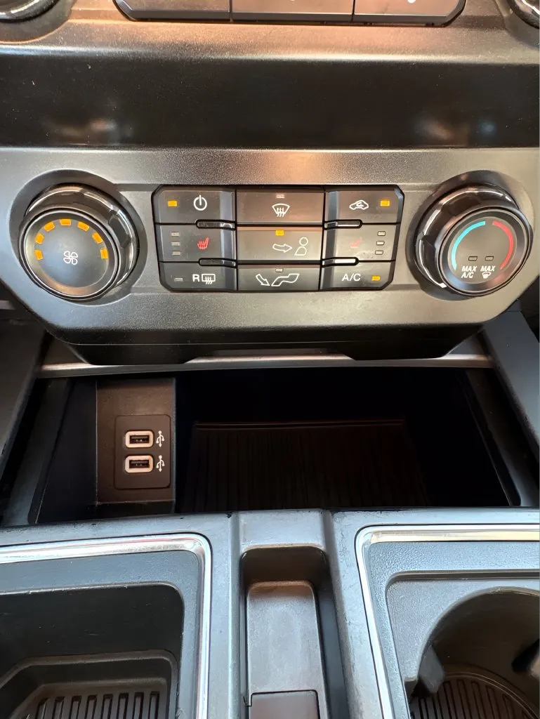 Ford F-150 photo 27