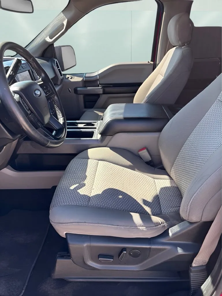 Ford F-150 photo 13