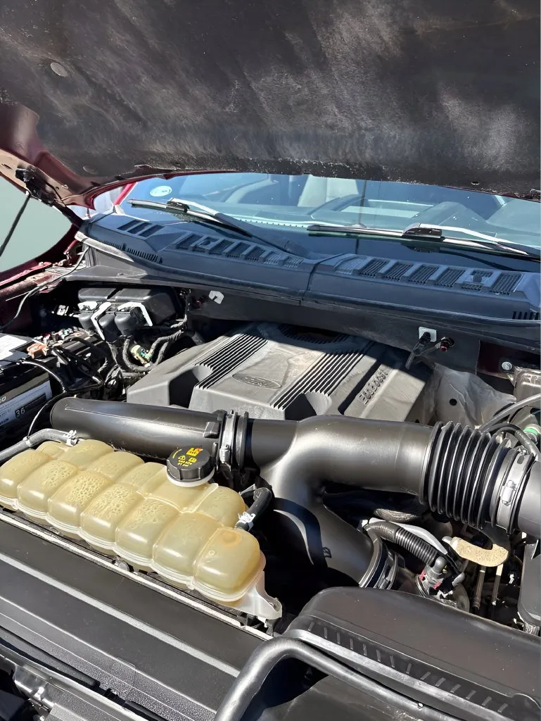 Ford F-150 photo 10
