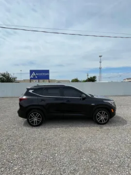 Photos of 2023 Kia Seltos EX for sale in Abilene, TX at 4M Autoplex - Industrial Blvd