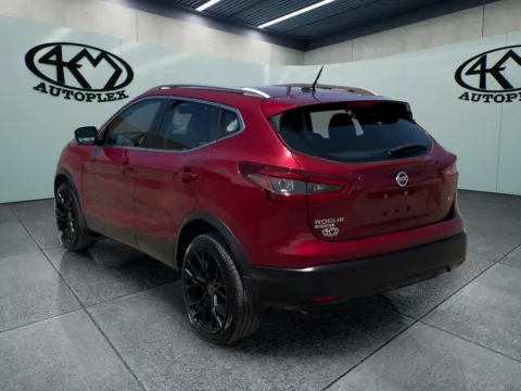 More photos of 2020 Nissan Rogue Sport SL at 4M Autoplex - Industrial Blvd, TX