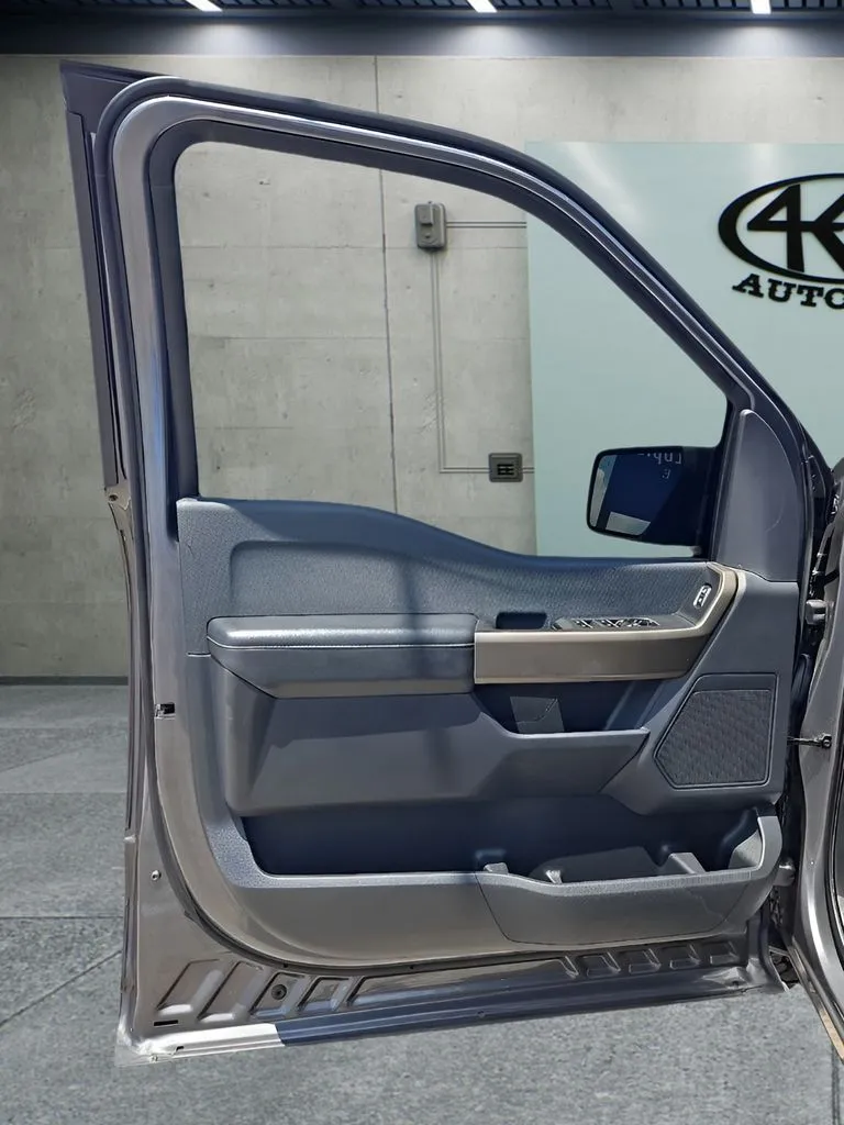Ford F-150 photo 12