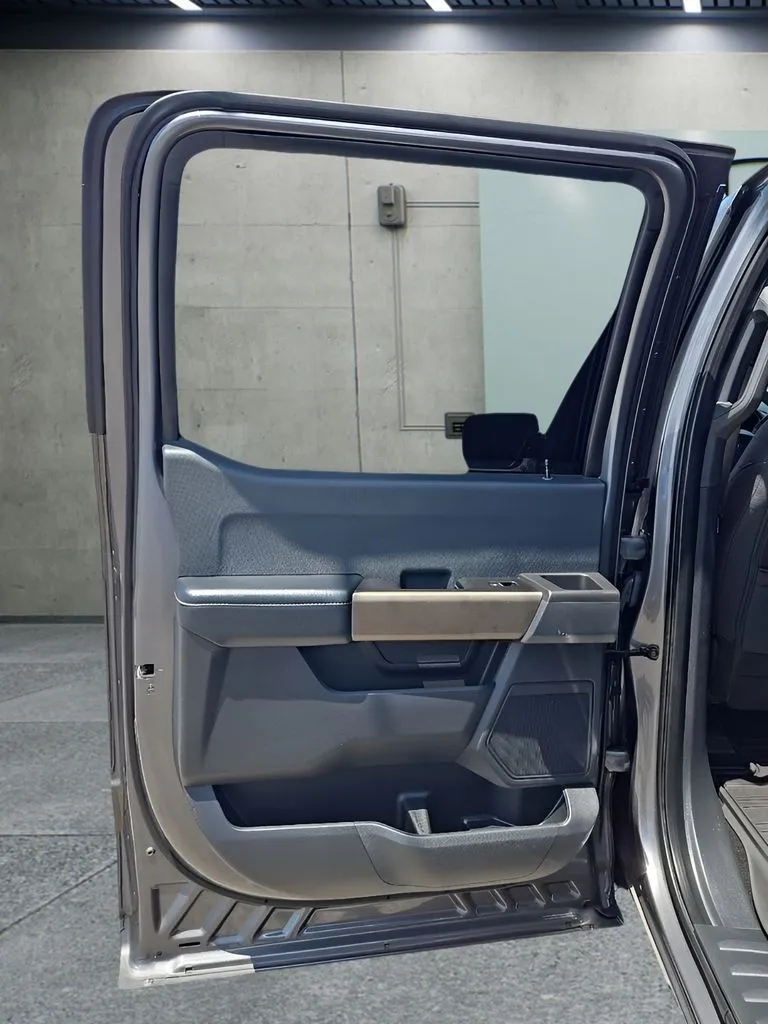 Ford F-150 photo 14