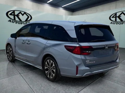 More photos of 2025 Honda Odyssey Elite at 4M Autoplex - Industrial Blvd, TX