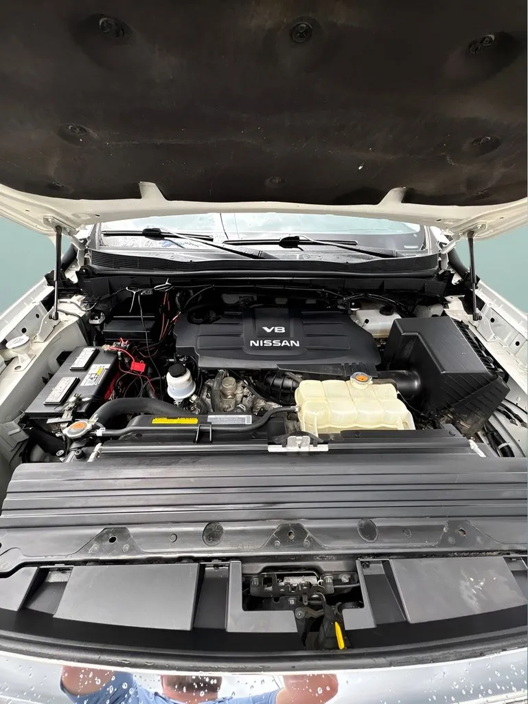 Nissan Titan photo 10
