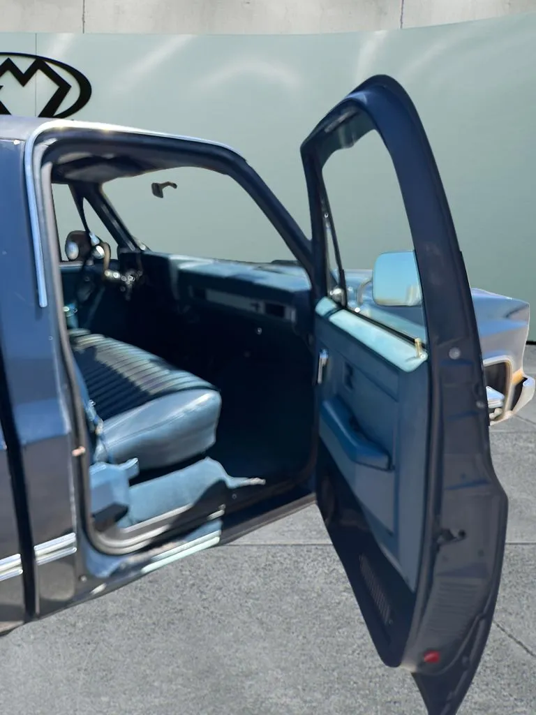 Chevrolet C/K 10 photo 13