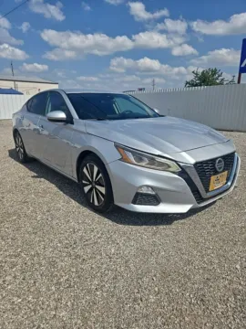 Silver 2021 Nissan Altima 2.5 SV for sale in Abilene, TX