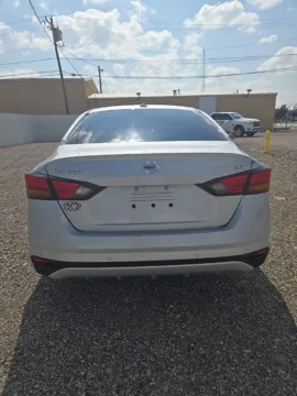 More photos of 2021 Nissan Altima 2.5 SV at 4M Autoplex - Industrial Blvd, TX