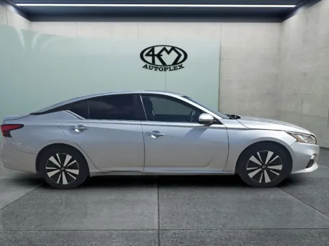 Photos of 2021 Nissan Altima 2.5 SV for sale in Abilene, TX at 4M Autoplex - Industrial Blvd