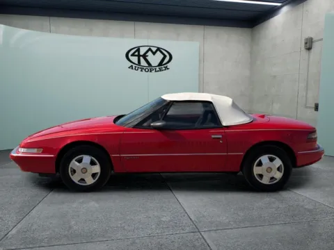More photos of 1990 Buick Reatta at 4M Autoplex - Industrial Blvd, TX