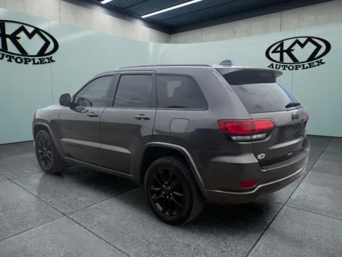 More photos of 2019 Jeep Grand Cherokee Altitude at 4M Autoplex - Industrial Blvd, TX
