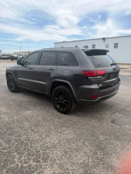 More photos of 2019 Jeep Grand Cherokee Altitude at 4M Autoplex - Industrial Blvd, TX
