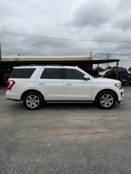 Photos of 2018 Ford Expedition XLT for sale in Abilene, TX at 4M Autoplex - Industrial Blvd