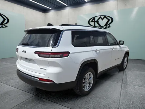 Another view of 2023 Jeep Grand Cherokee L Laredo for sale in Abilene, TX at 4M Autoplex - Industrial Blvd