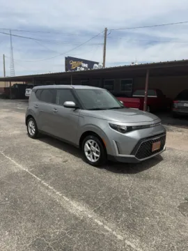 Gray 2024 Kia Soul LX for sale in Abilene, TX