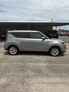 Photos of 2024 Kia Soul LX for sale in Abilene, TX at 4M Autoplex - Industrial Blvd