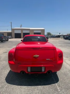 More photos of 2004 Chevrolet SSR at 4M Autoplex - Industrial Blvd, TX