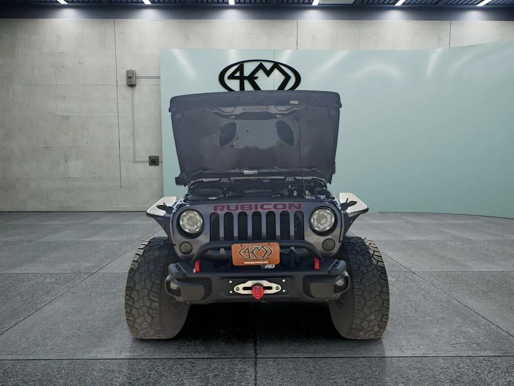 Jeep Wrangler photo 8