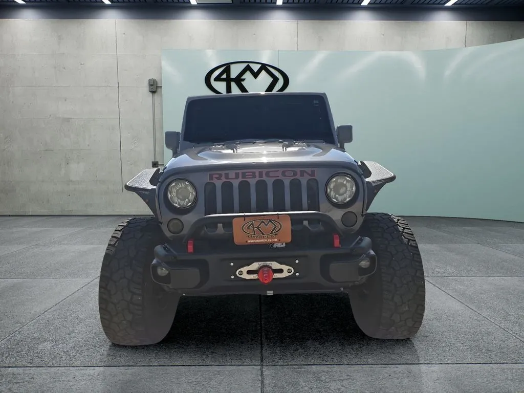 Jeep Wrangler photo 9