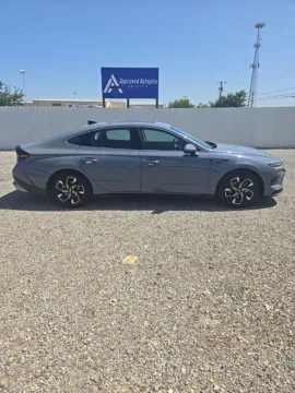 Photos of 2024 Hyundai Sonata SEL for sale in Abilene, TX at 4M Autoplex - Industrial Blvd