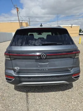 More photos of 2025 Volkswagen Taos 1.5T SE at 4M Autoplex - Industrial Blvd, TX